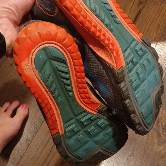 Well Loved Shoe Lot - Picture 3 of 7